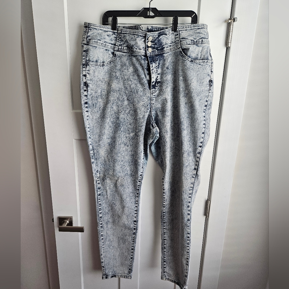 Fashion To Figure Stonewash Jeans